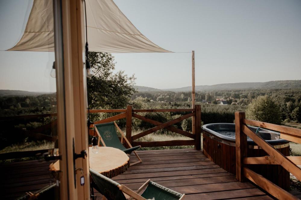 Jurty Z Widokiem, Prywatna Balia- Dzikolas Glamping Krasnobród Buitenkant foto