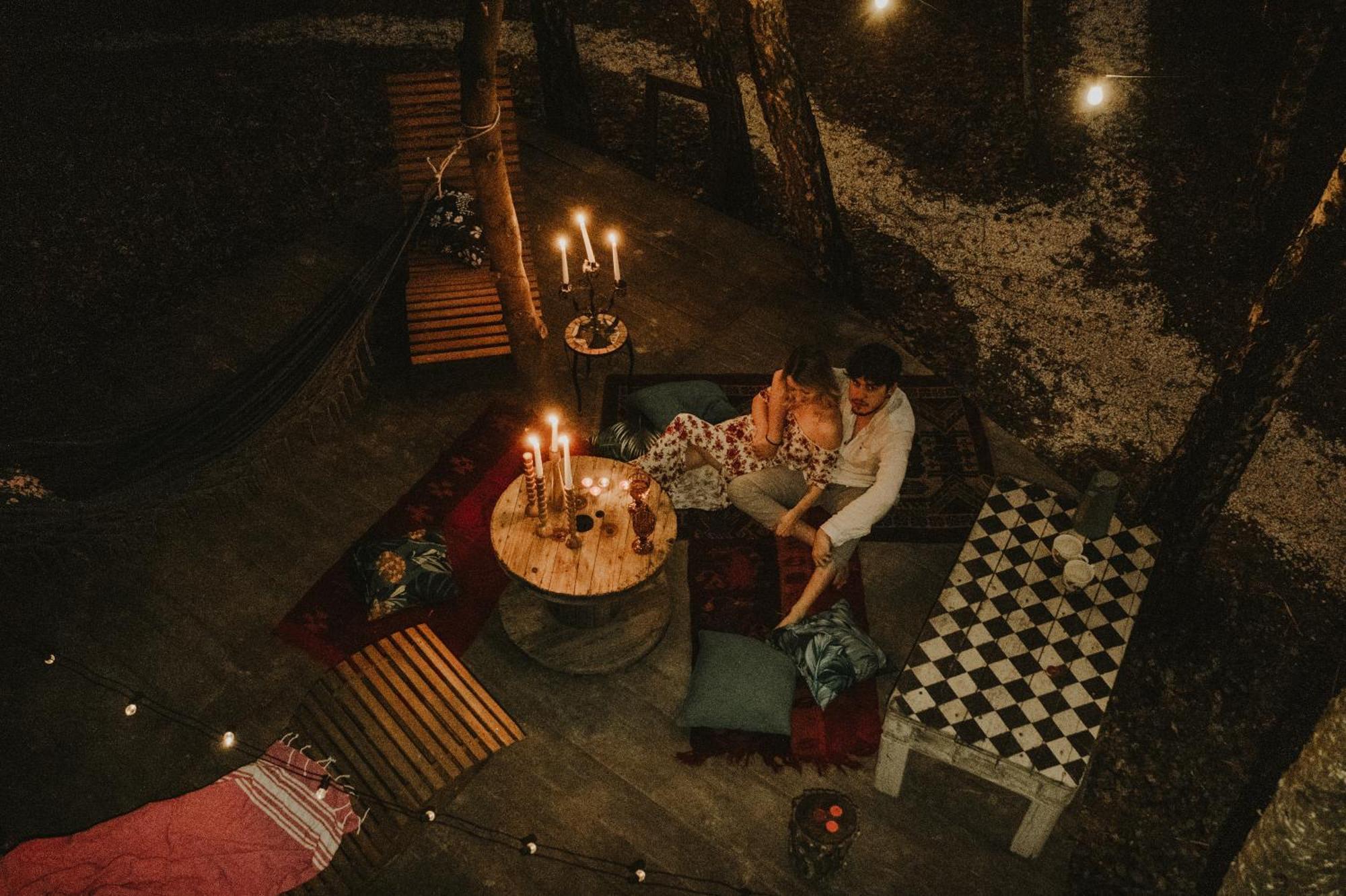 Jurty Z Widokiem, Prywatna Balia- Dzikolas Glamping Krasnobród Buitenkant foto