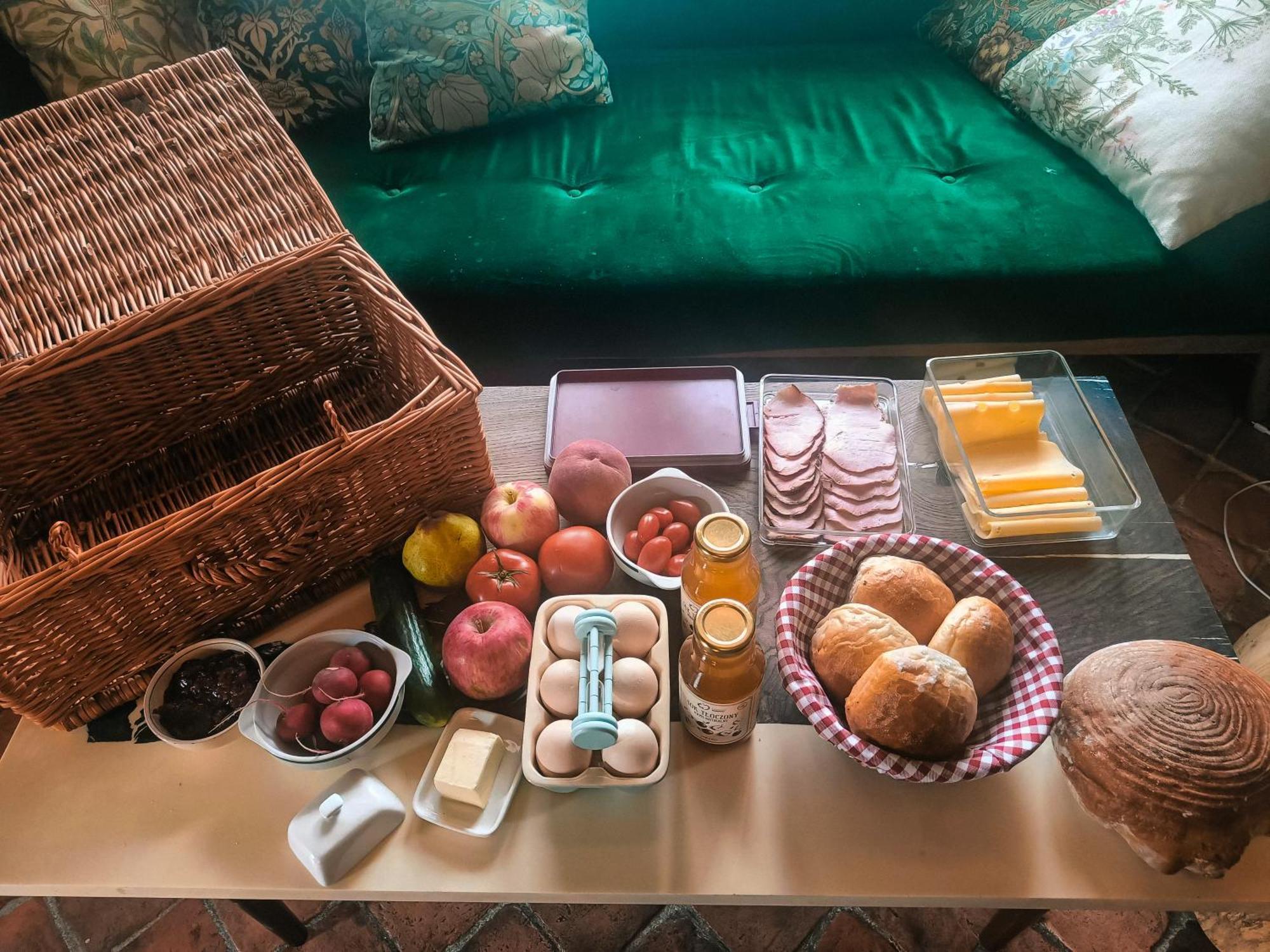 Jurty Z Widokiem, Prywatna Balia- Dzikolas Glamping Krasnobród Buitenkant foto